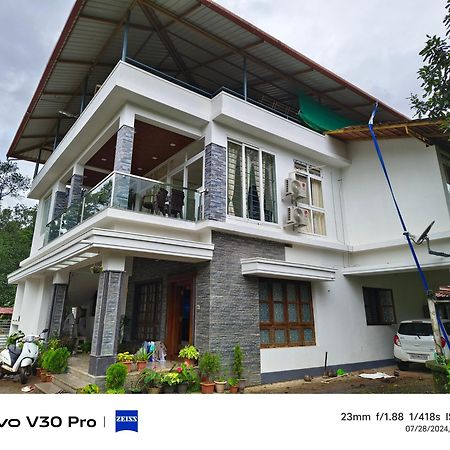 Gokula Homestay Subrahmanya Exterior foto